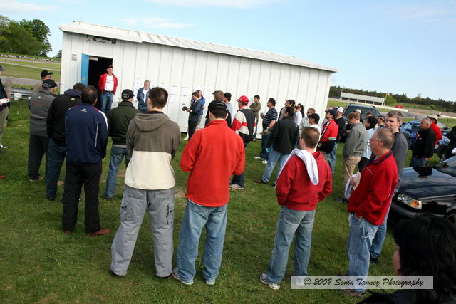 DriversMeeting-2009_05_24_4628-web.jpg