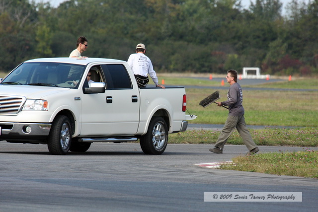 Paddock_2009_09_13-SoloSprintEvent8_7396-web.jpg