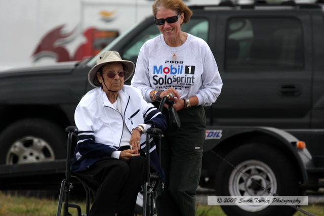 Paddock_2009_09_13-SoloSprintEvent8_8720-web.jpg