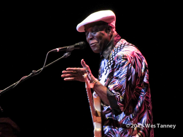 2013 04 20-BuddyGuy 1153-web