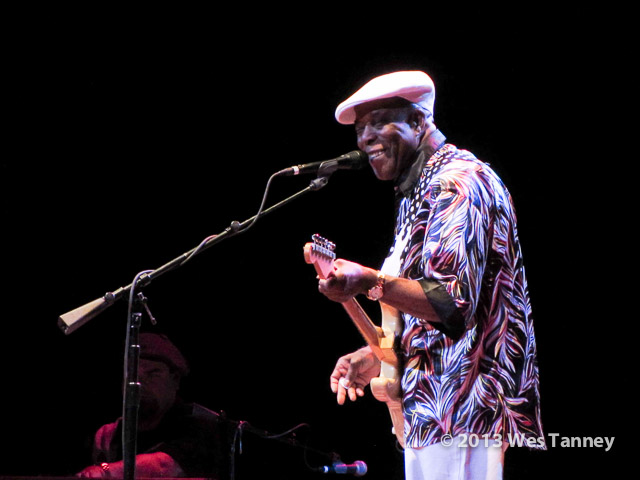 2013 04 20-BuddyGuy 1160-web