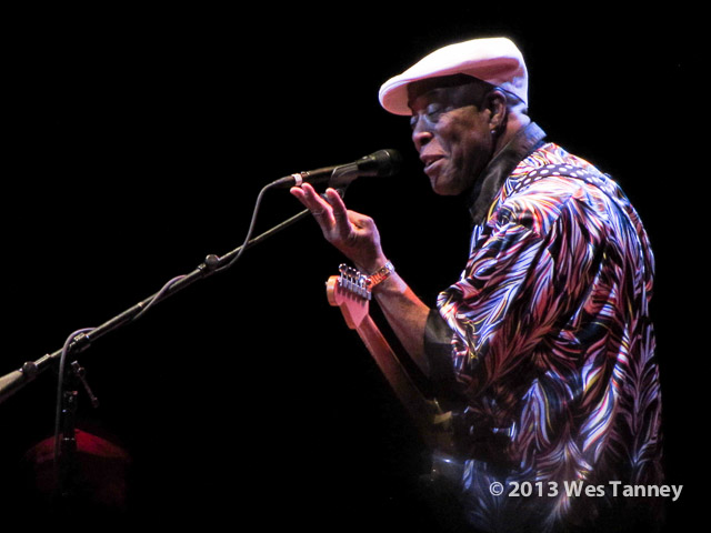 2013 04 20-BuddyGuy 1178-web