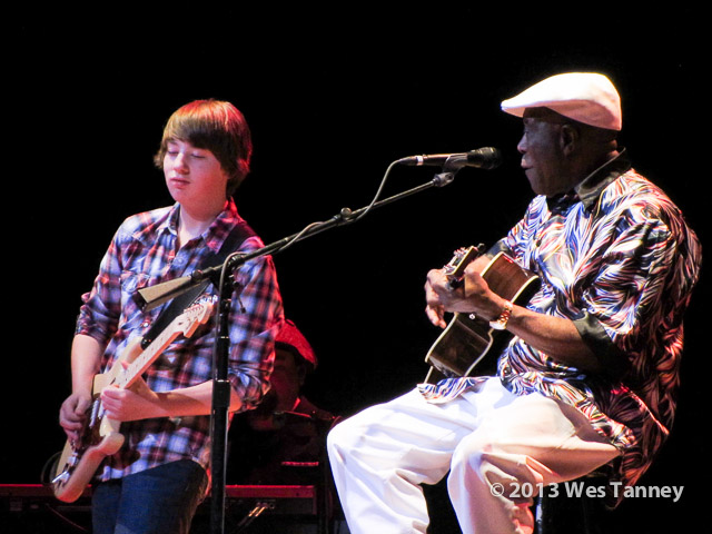 2013 04 20-BuddyGuy 1218-web