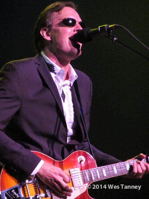 2014 05 24-JoeBonamassa 6032-web