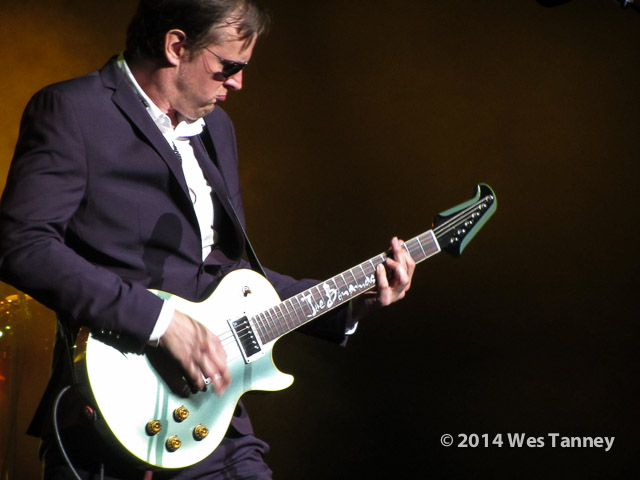 2014 05 24-JoeBonamassa 6065-web