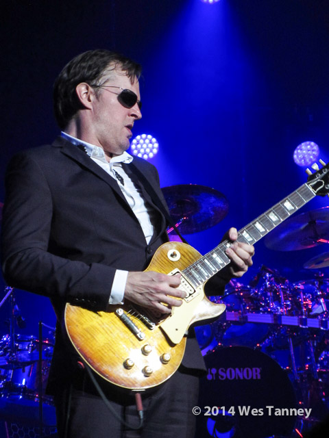 2014 05 24-JoeBonamassa 6213-web