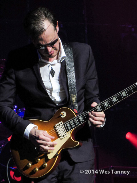 2014 05 24-JoeBonamassa 6225-web