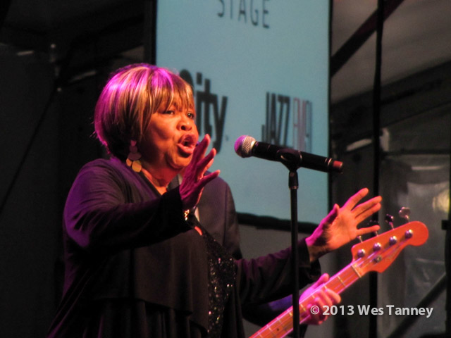 2013 06 22-MavisStaples 1731-web