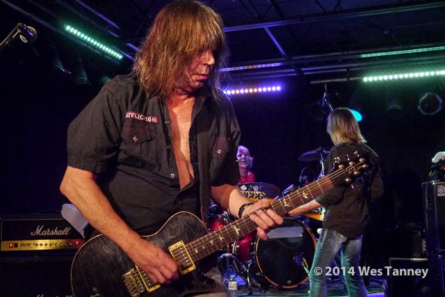 2014 08 15-PatTravers 1060181-web