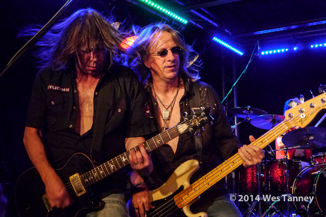 2014 08 15-PatTravers 1060250-web