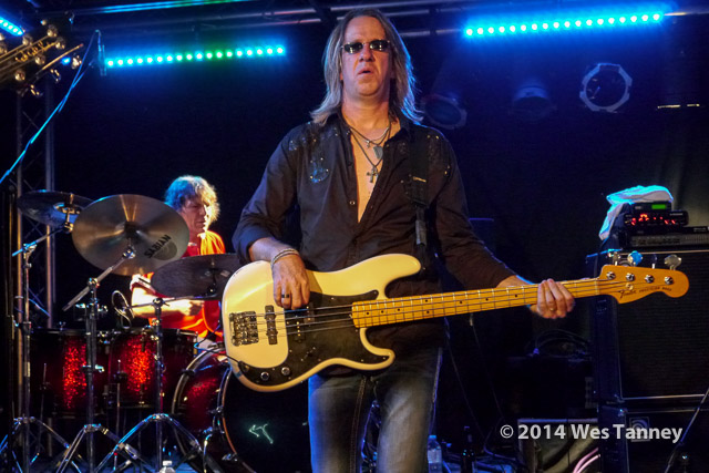 2014 08 15-PatTravers 1060351-web