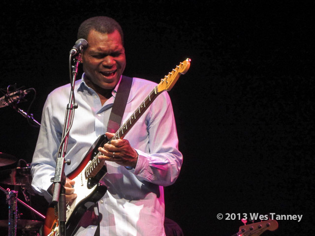 2013 10 22-RobertCray 4071-web