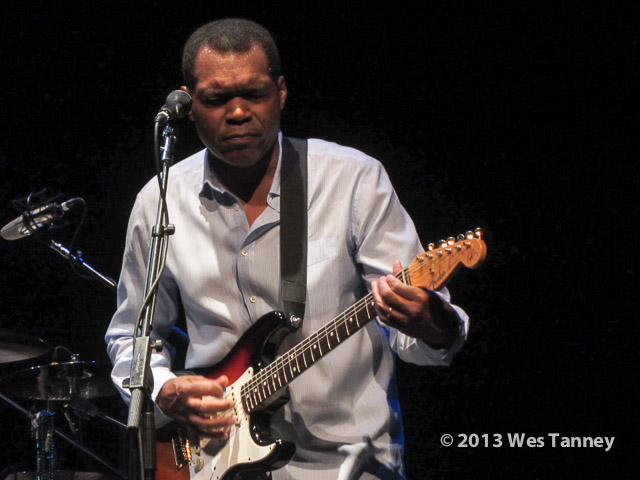 2013 10 22-RobertCray 4078-web