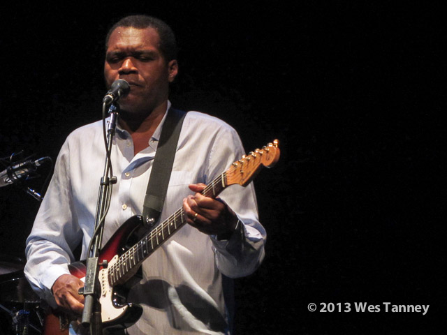 2013 10 22-RobertCray 4079-web