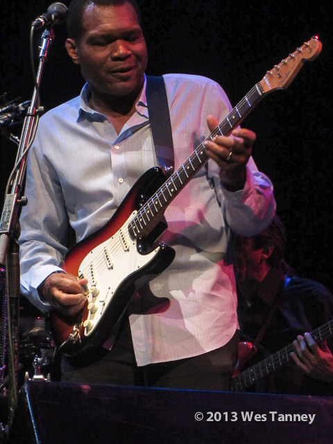 2013 10 22-RobertCray 4088-web