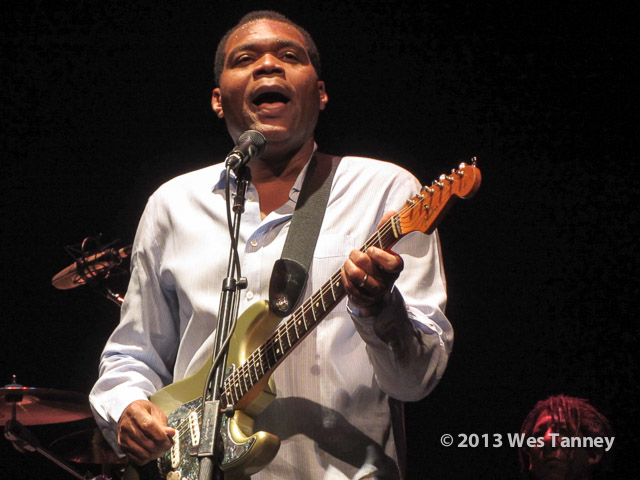 2013 10 22-RobertCray 4092-web