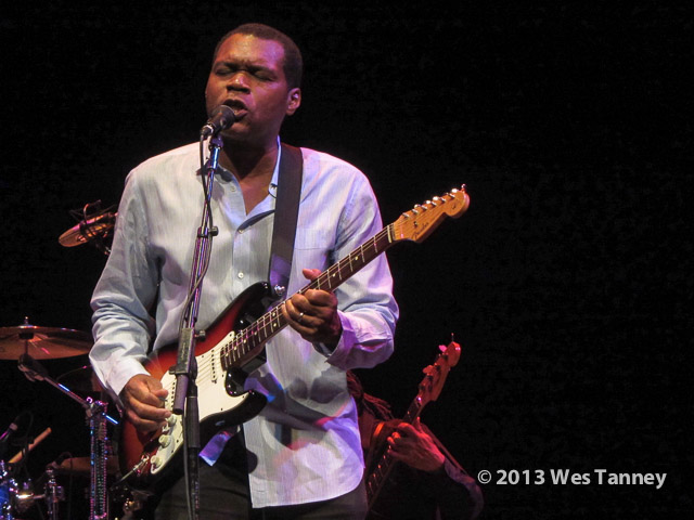 2013 10 22-RobertCray 4102-web