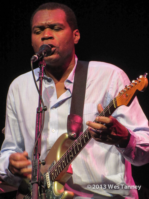 2013 10 22-RobertCray 4164-web