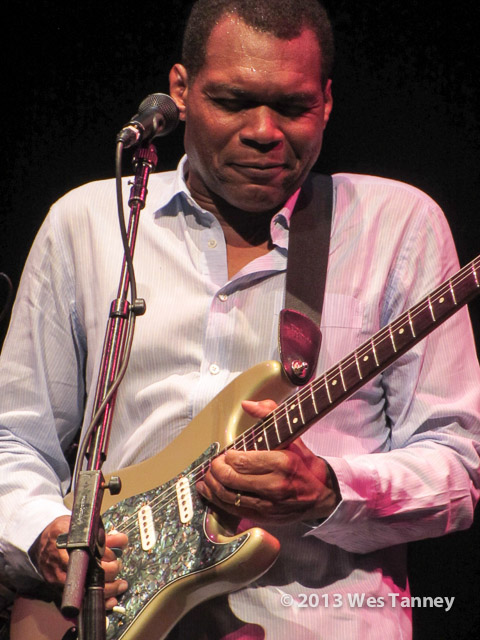 2013 10 22-RobertCray 4168-web