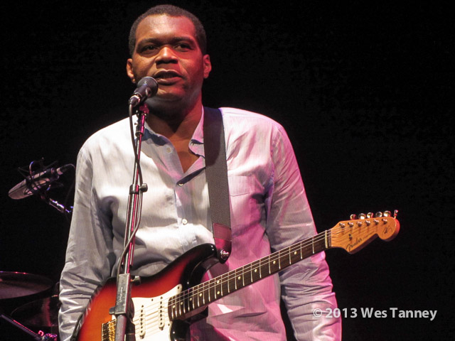 2013 10 22-RobertCray 4191-web