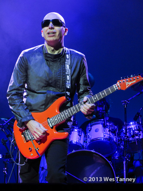 2013 10 11-JoeSatriani 3441-web