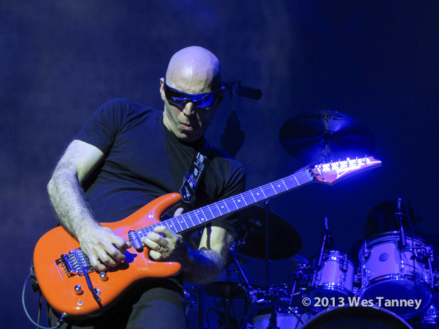 2013 10 11-JoeSatriani 3776-web