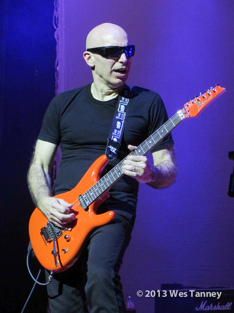 2013 10 11-JoeSatriani 3830-web