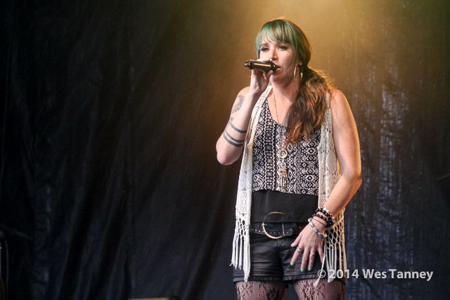 2014 08 04-SuzieMcNeil 1050253-web