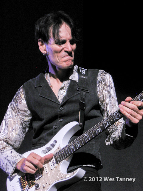 2012 09 20-SteveVai 3695-web