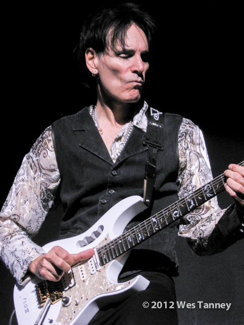 2012 09 20-SteveVai 3697-web